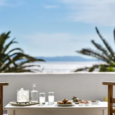 Cavos מלון דירות 4*