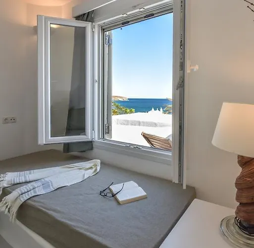 Cavos Agios Sostis (Tinos)