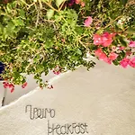 Cavos Aparthotel 4*