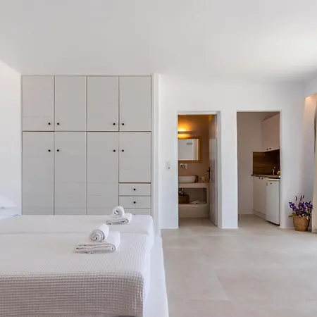 Cavos Aparthotel 4*