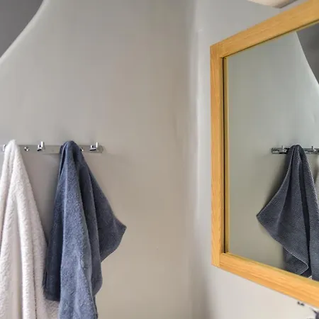 Cavos Apartmanhotel 4*