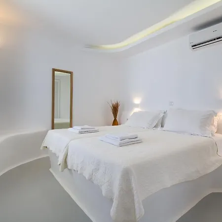 Cavos Apartmanhotel 4*