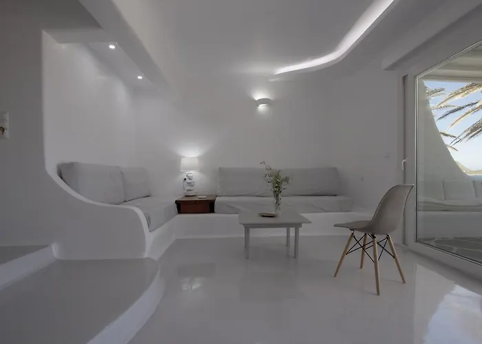 מלון דירות Cavos 4*