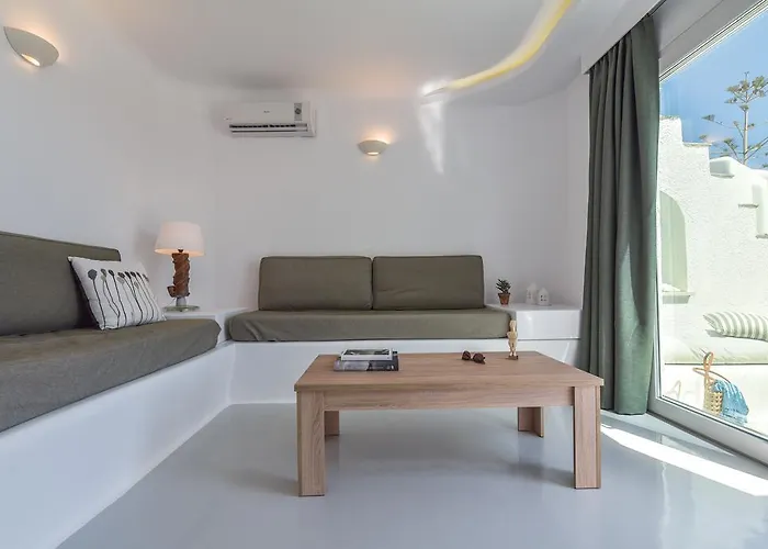 Ξενοδοχείο με διαμερίσματα Cavos 4*